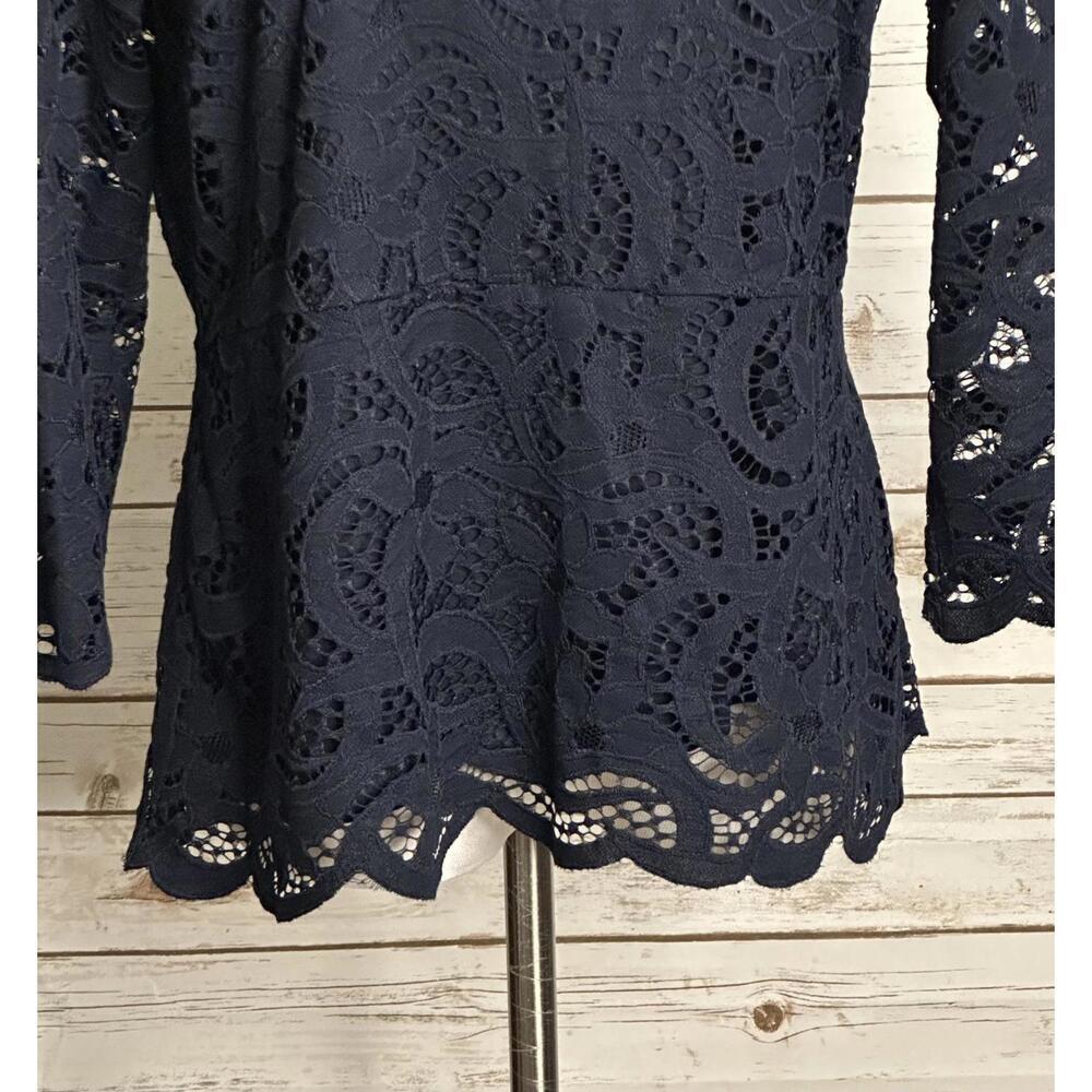 Nanette Lepore navy blue V-neck 3/4 length sleeve floral lace top/blouse Size L - Picture 4 of 8
